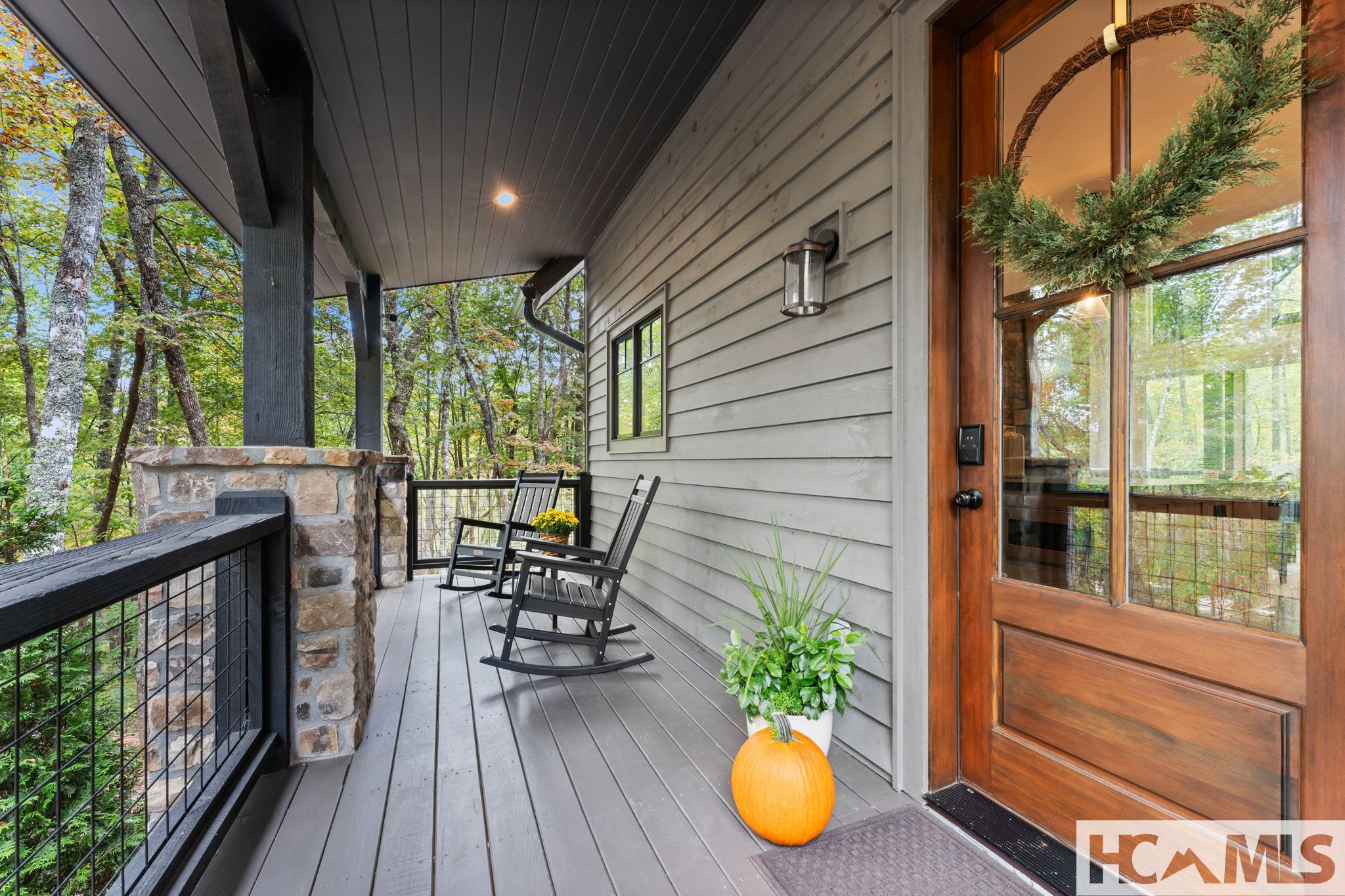 112 Gather Point Road