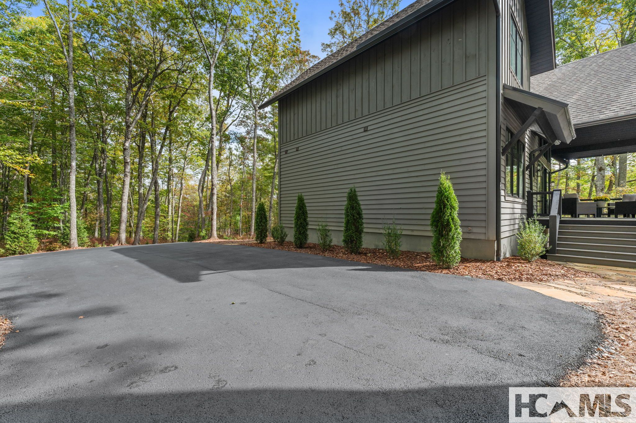 112 Gather Point Road