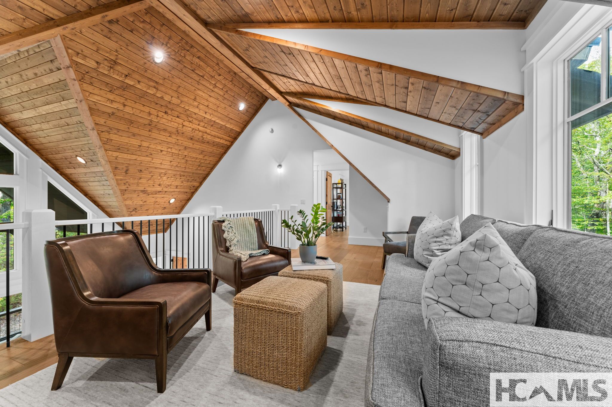 112 Gather Point Road