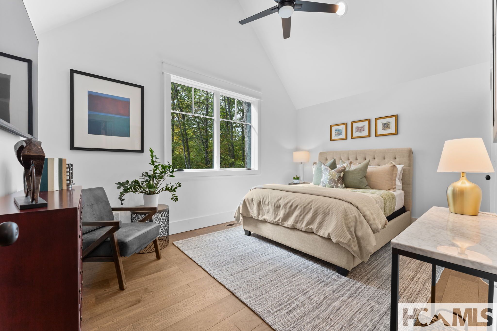 112 Gather Point Road