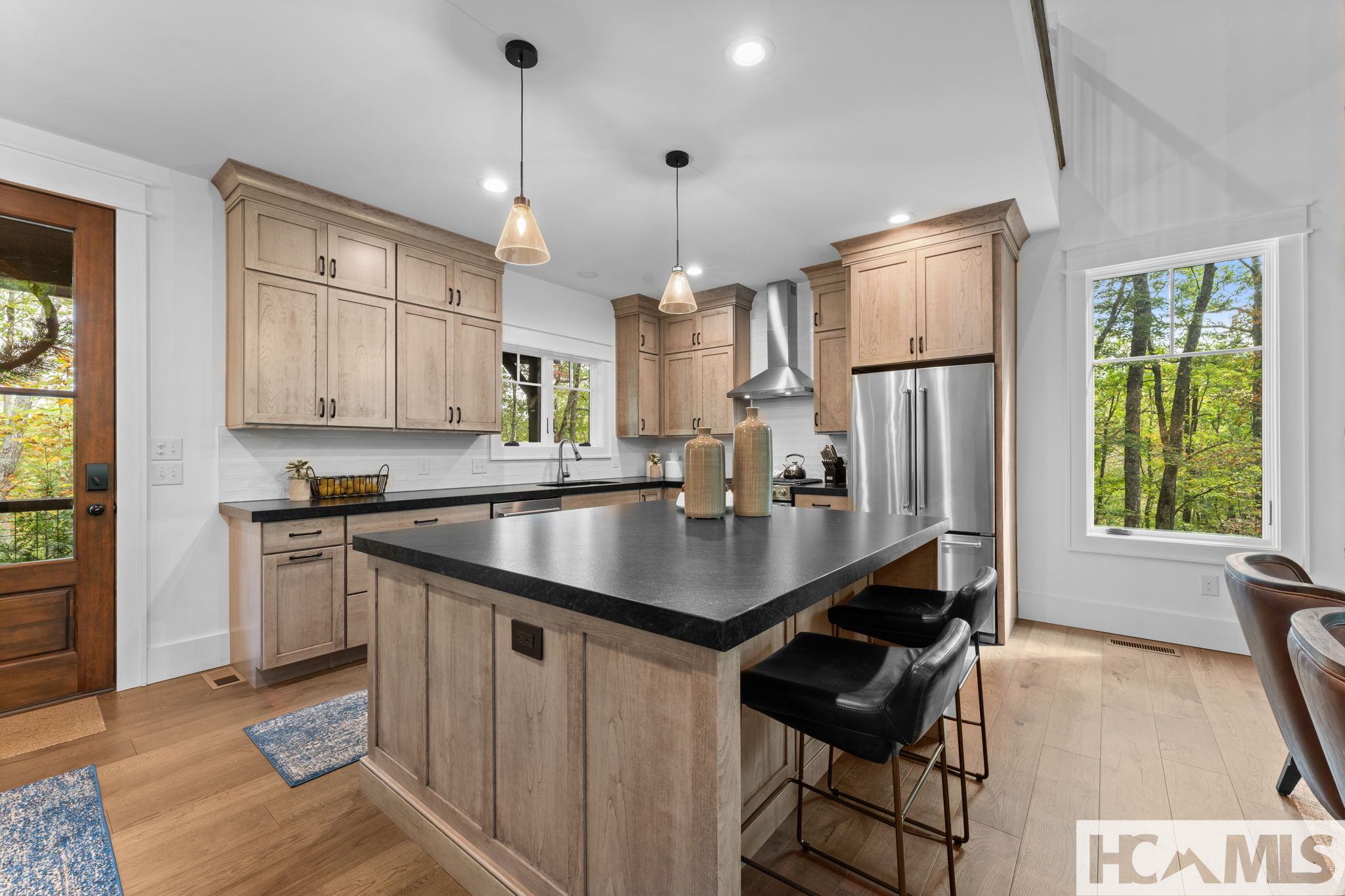 112 Gather Point Road