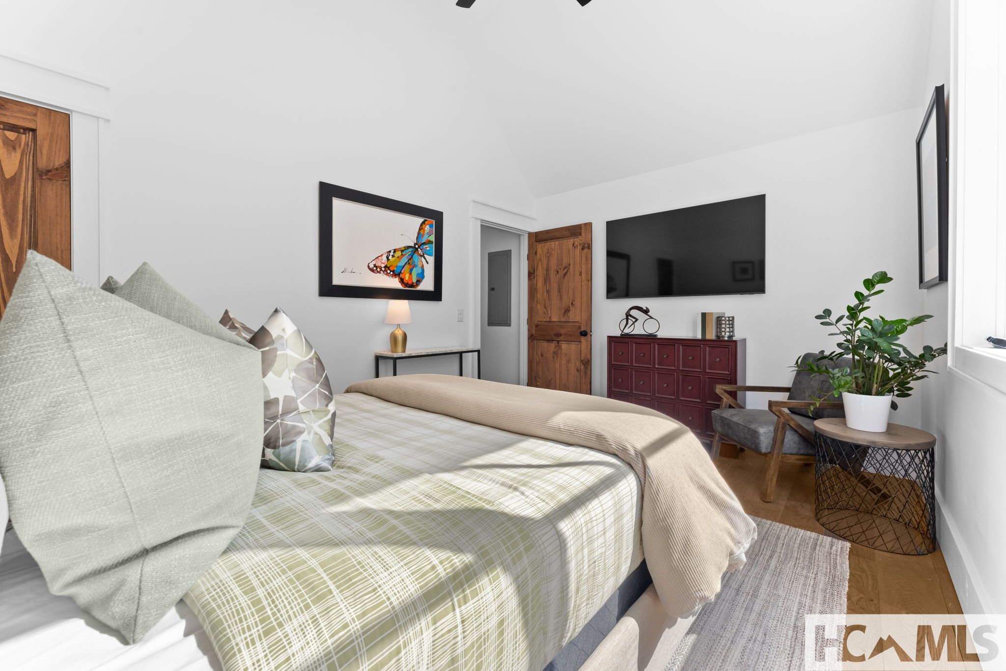 112 Gather Point Road