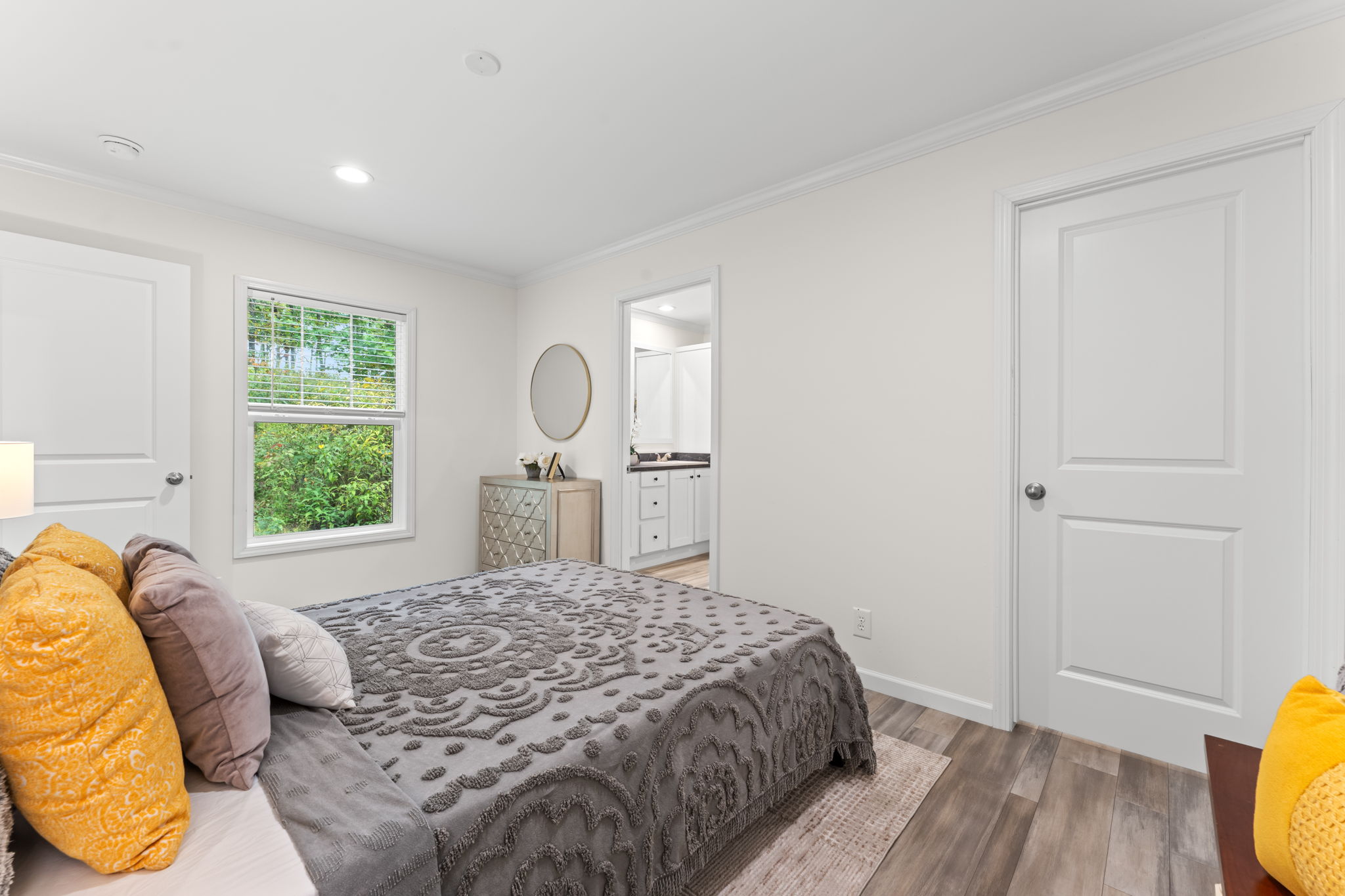 725 Ridge Crest Lane