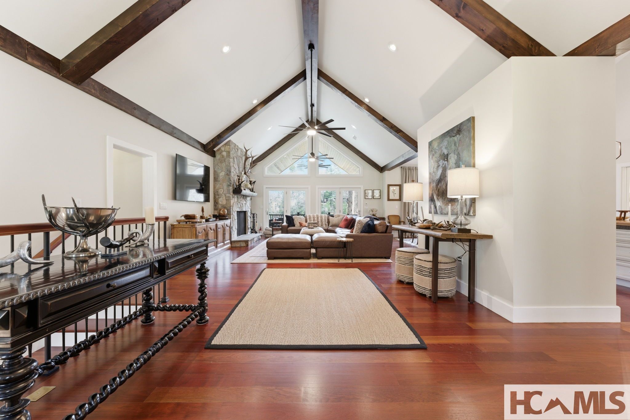 577 Twin Lakes Drive