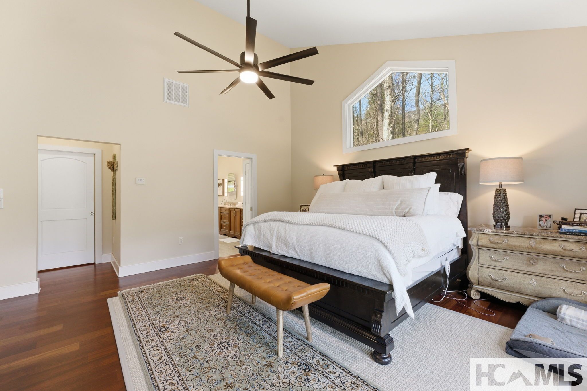 577 Twin Lakes Drive