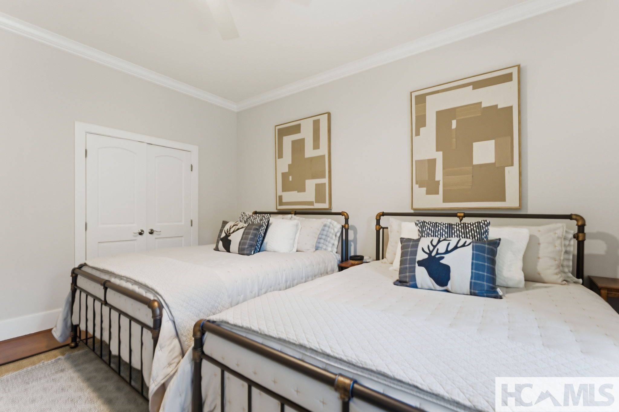 577 Twin Lakes Drive