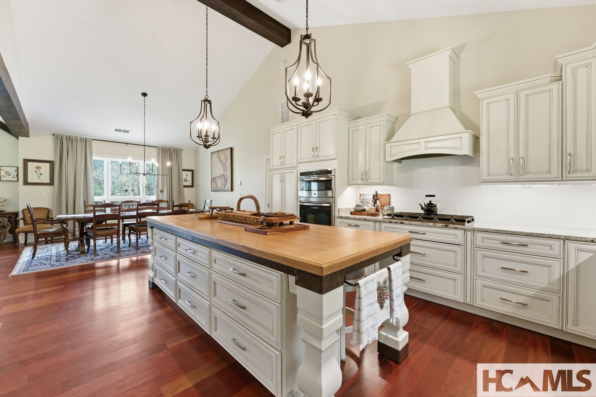 577 Twin Lakes Drive