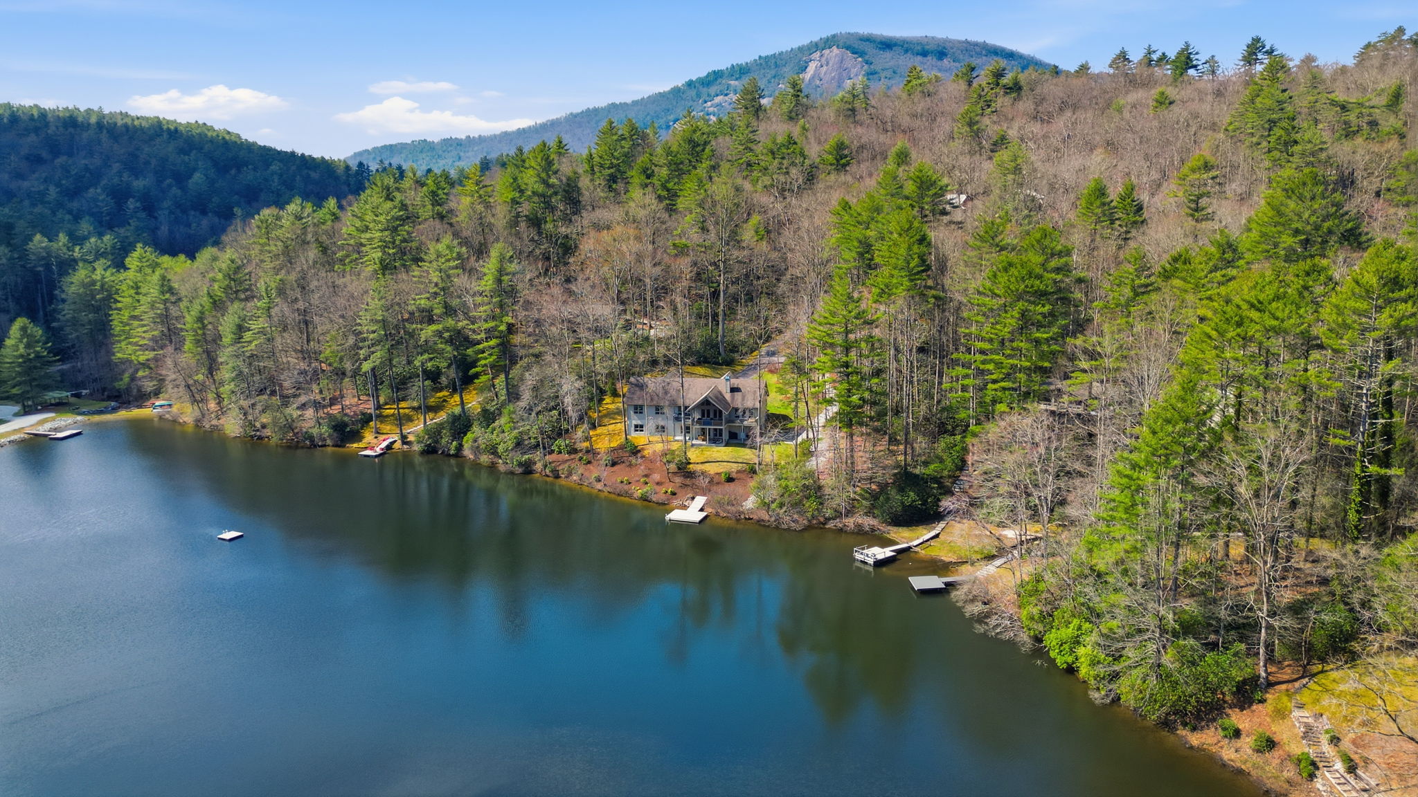 577 Twin Lakes Drive