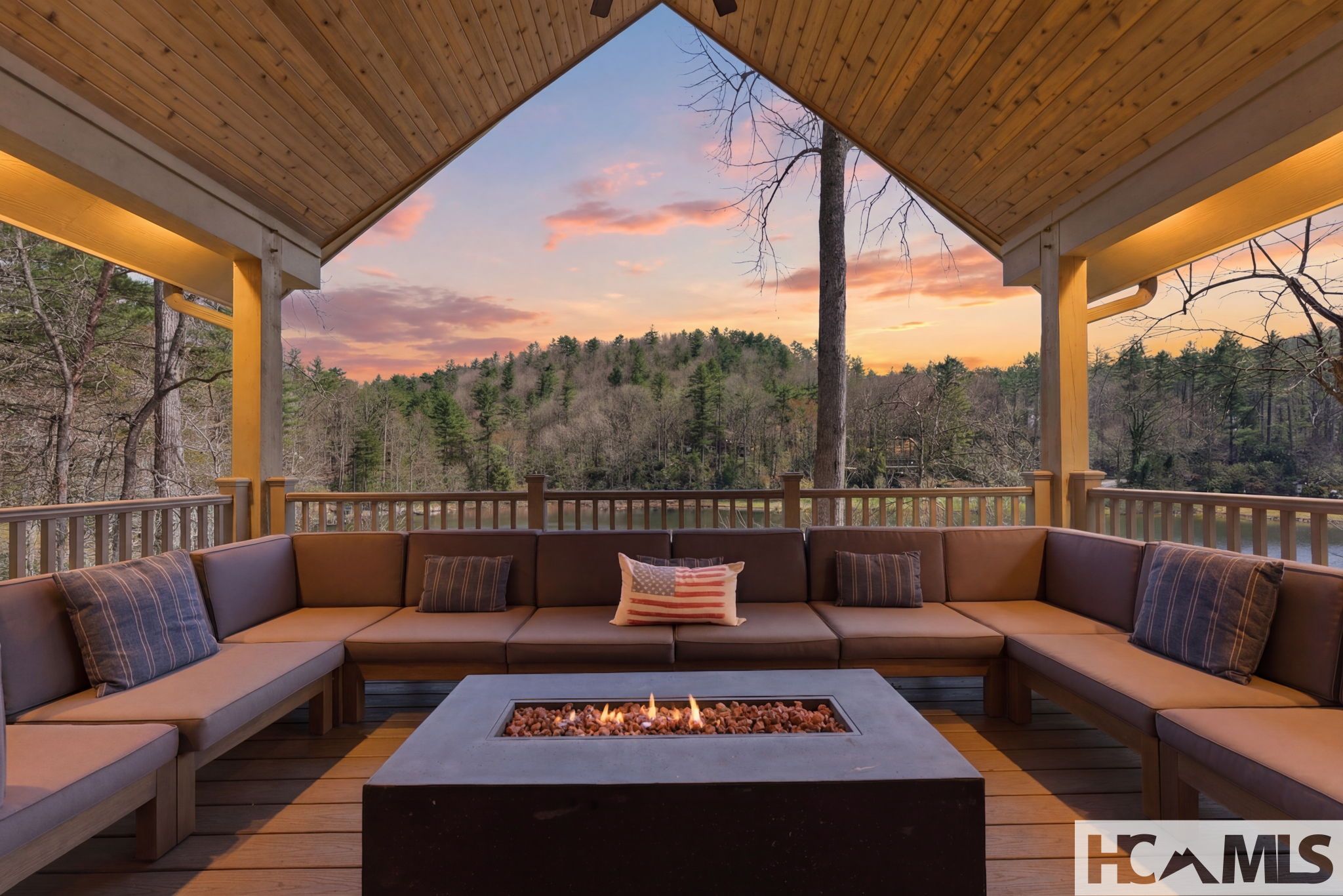 577 Twin Lakes Drive