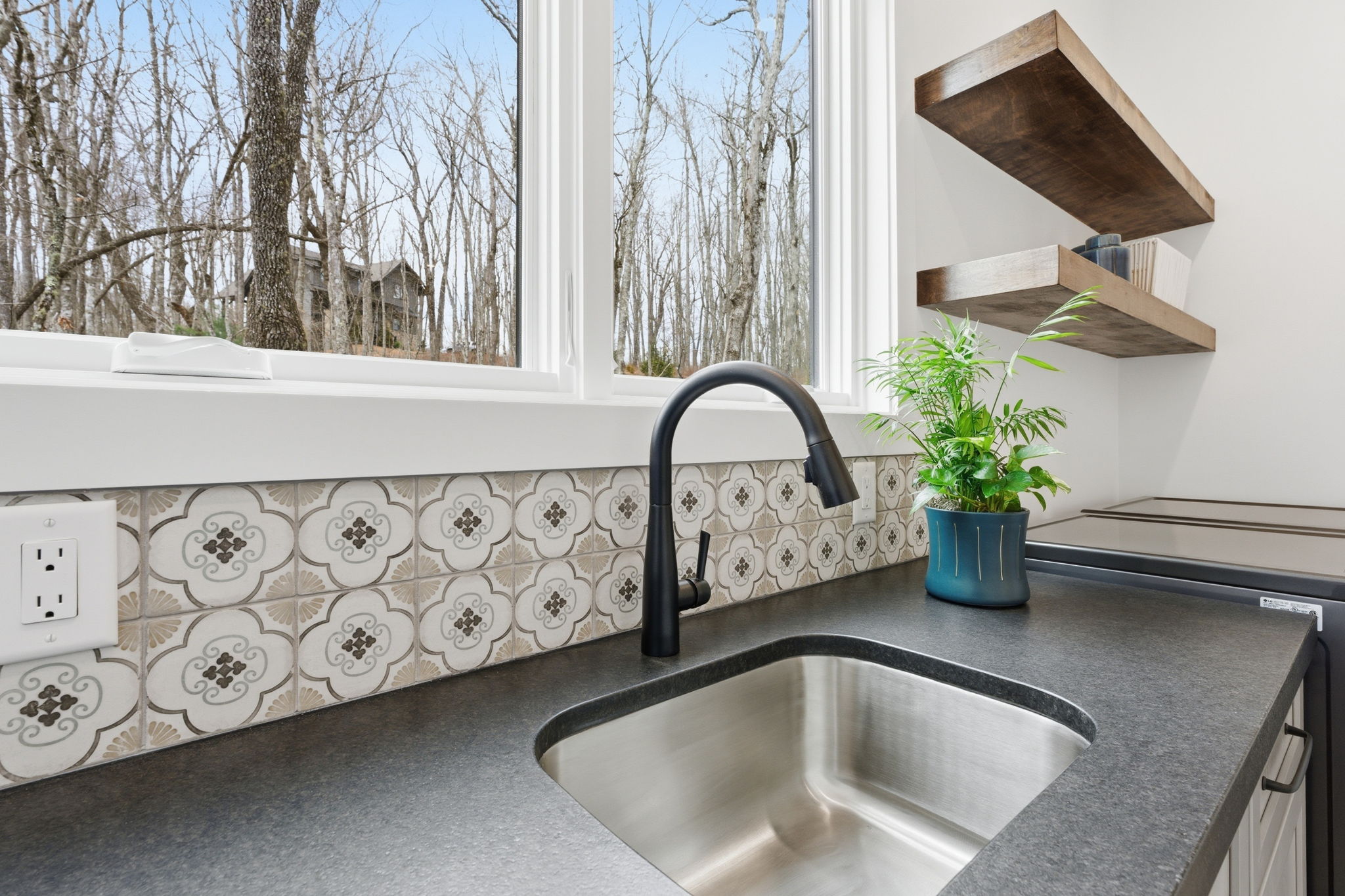 120 Gather Point Road