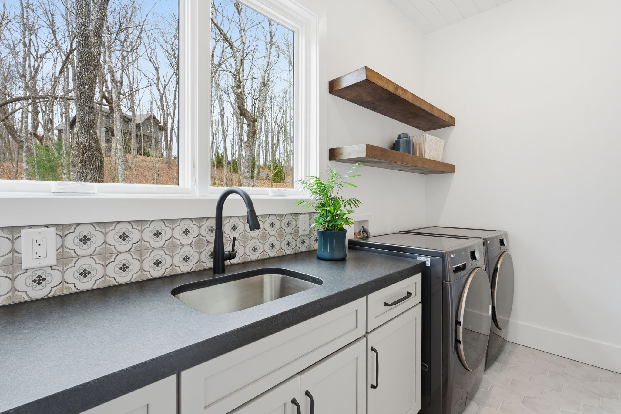 120 Gather Point Road