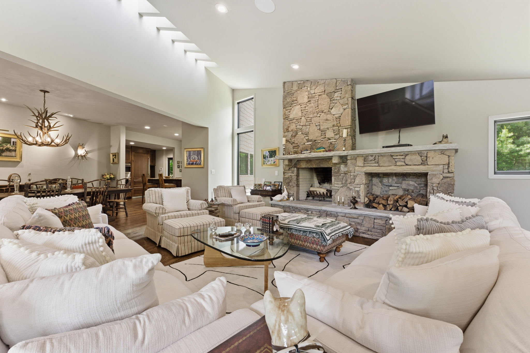 2259 Whiteside Cove Road