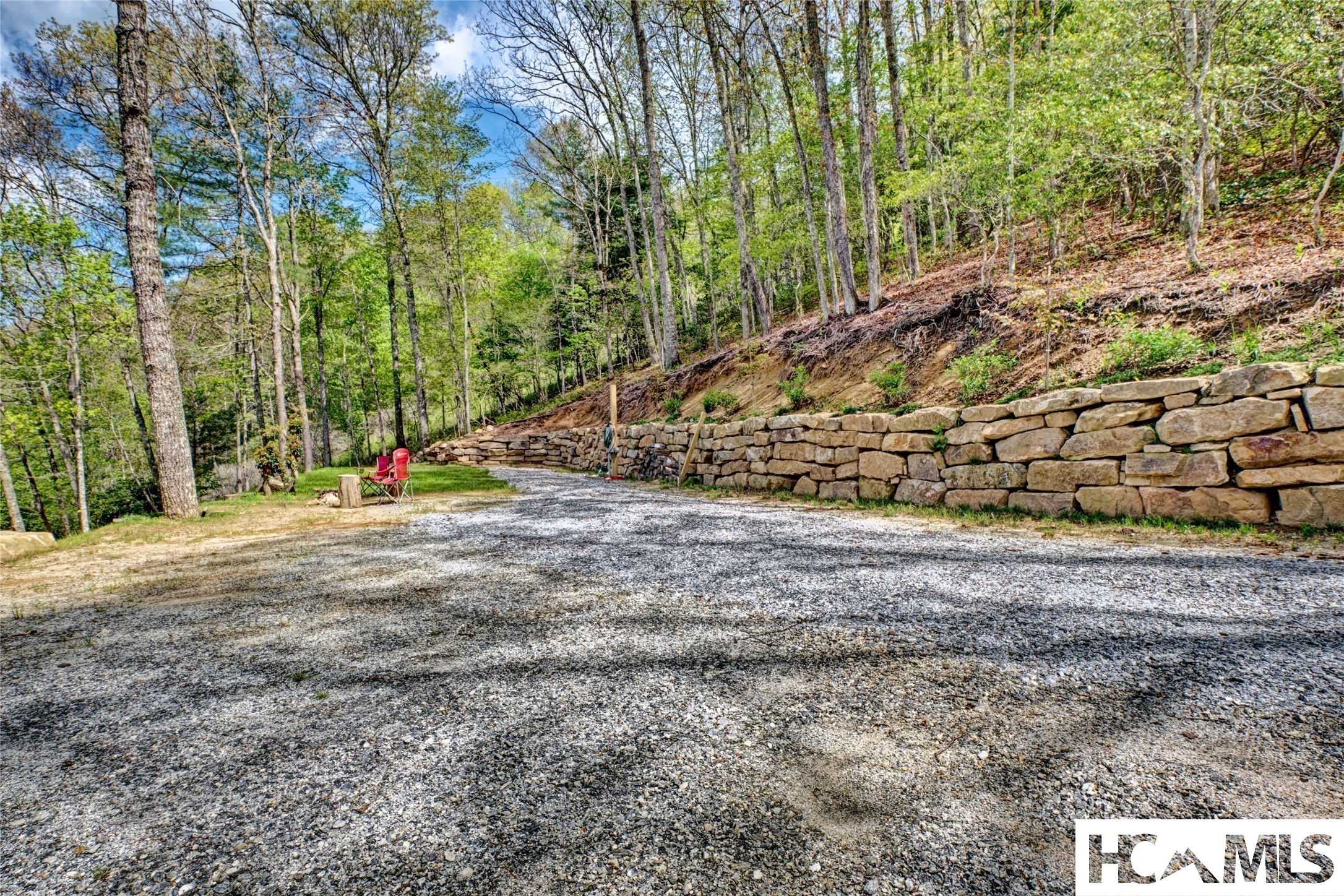 140 Twin Kettle Falls