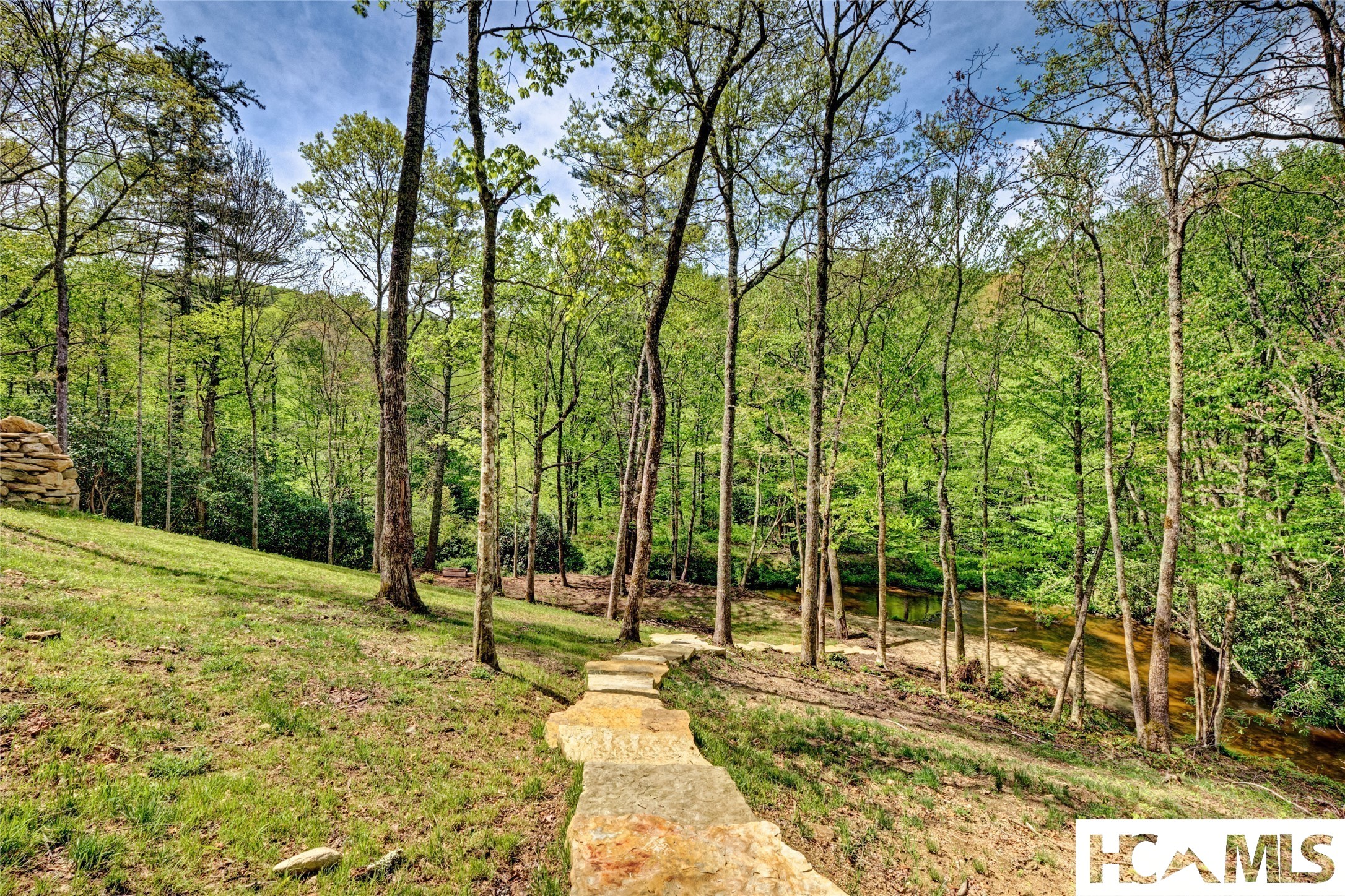 140 Twin Kettle Falls