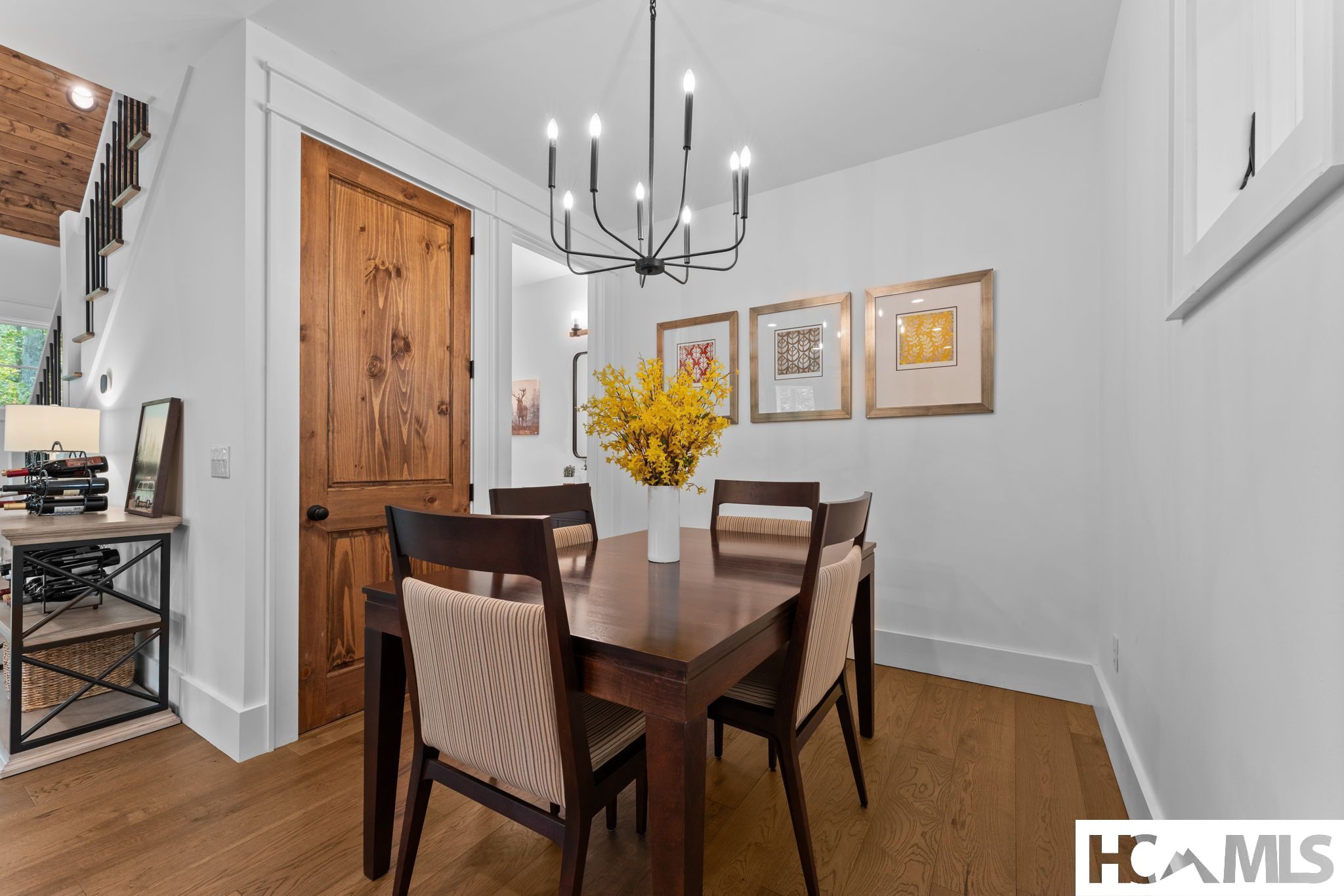 112 Gather Point Road