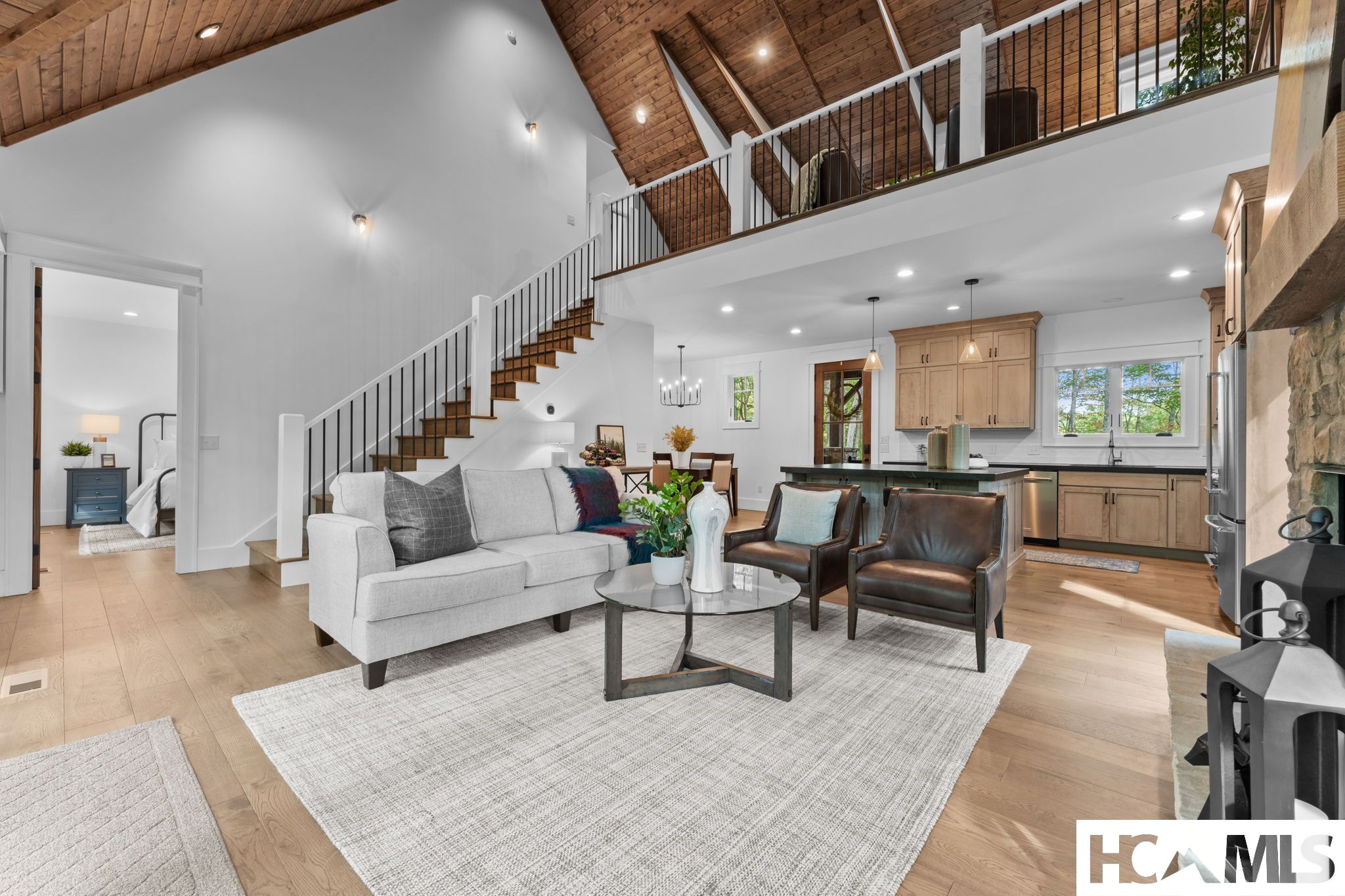 112 Gather Point Road