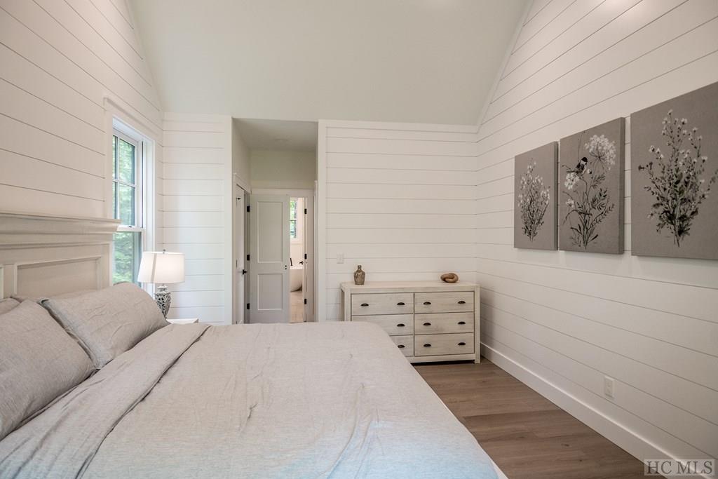 181 Narrows Road