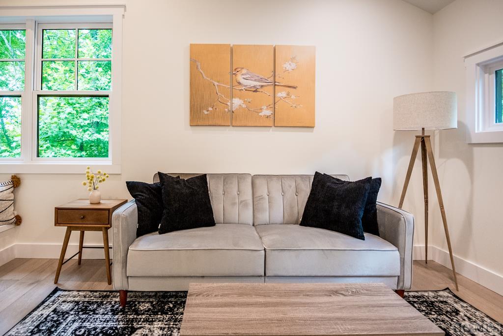 181 Narrows Road