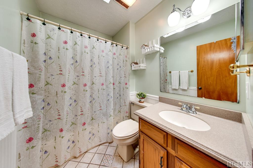 145 Rhododendron Court