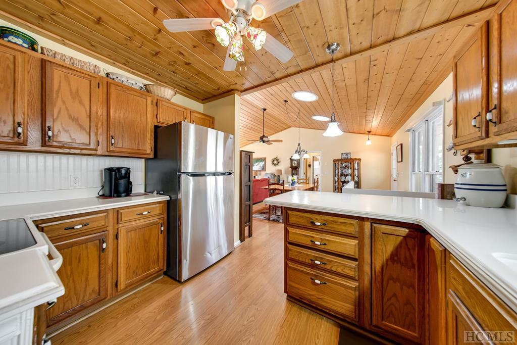 145 Rhododendron Court