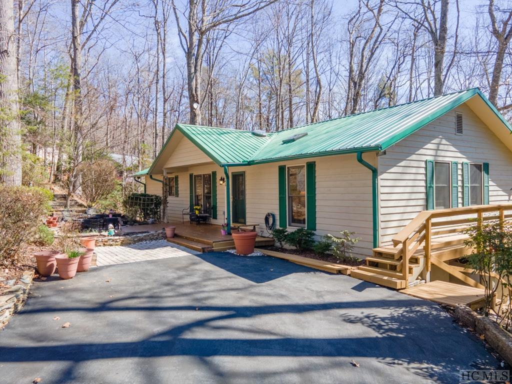 145 Rhododendron Court