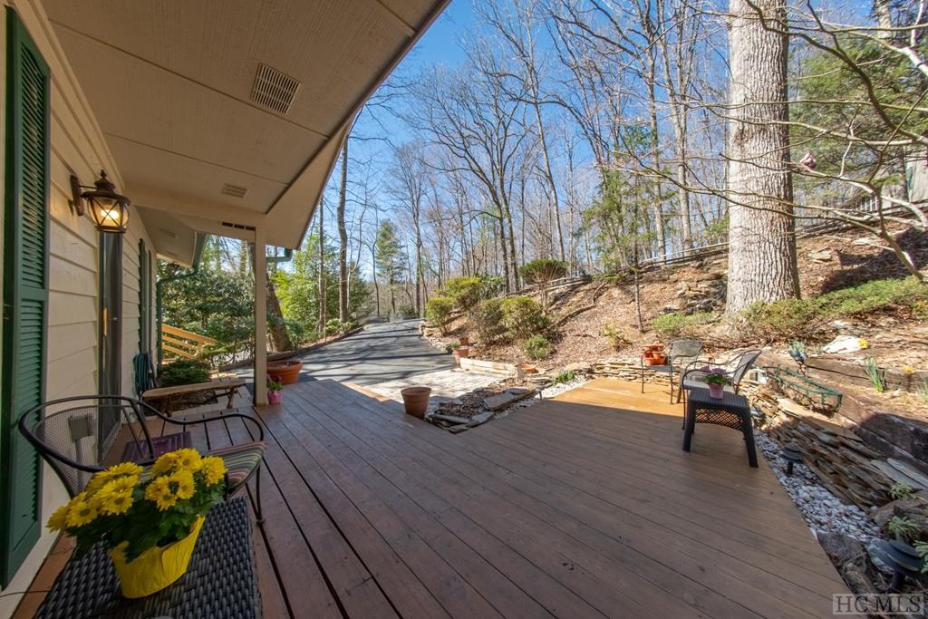 145 Rhododendron Court