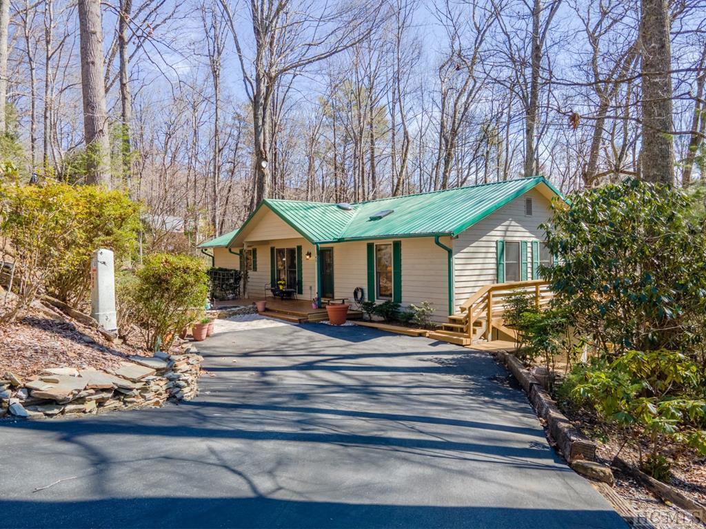 145 Rhododendron Court
