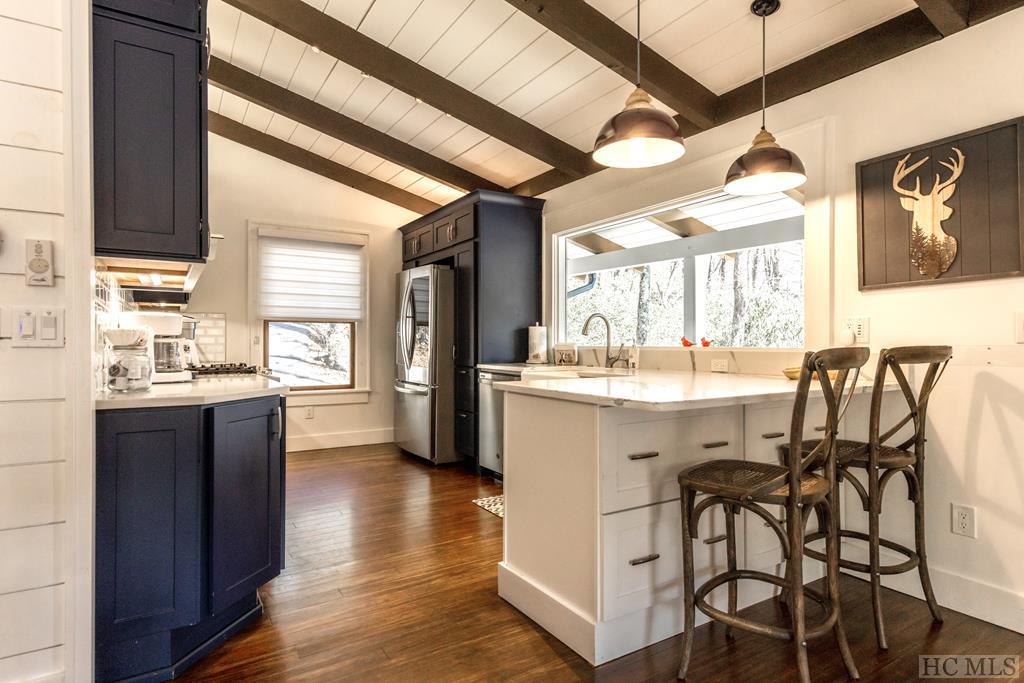 377 E East Christy Trail