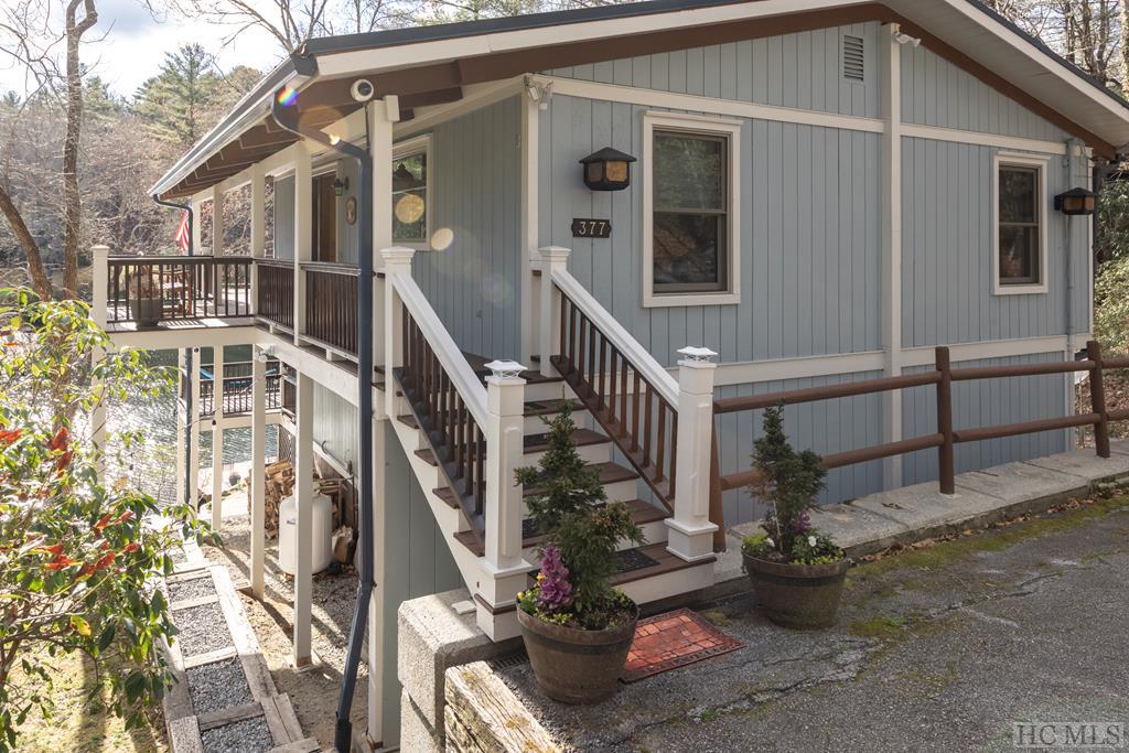 377 E East Christy Trail