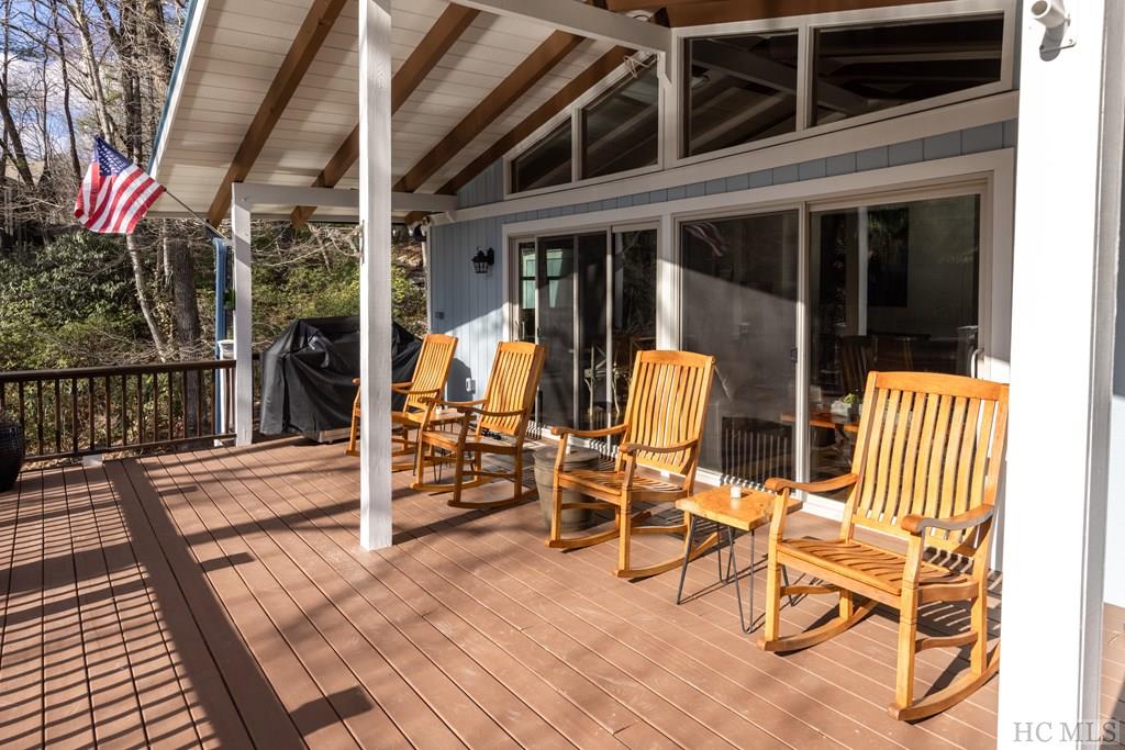377 E East Christy Trail