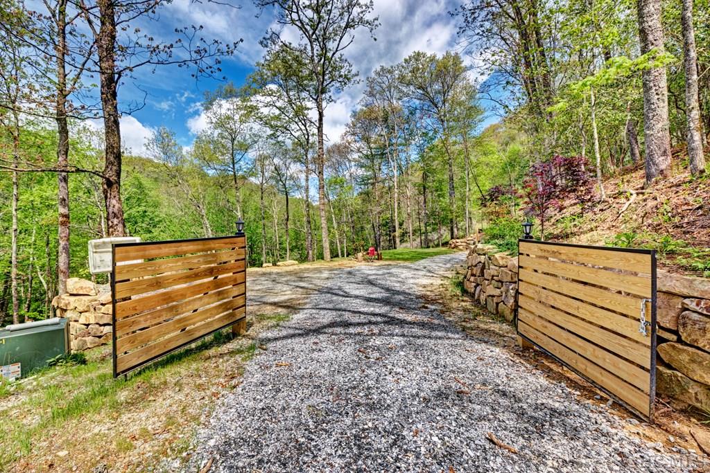 Lot 20A Mountain Waterfalls