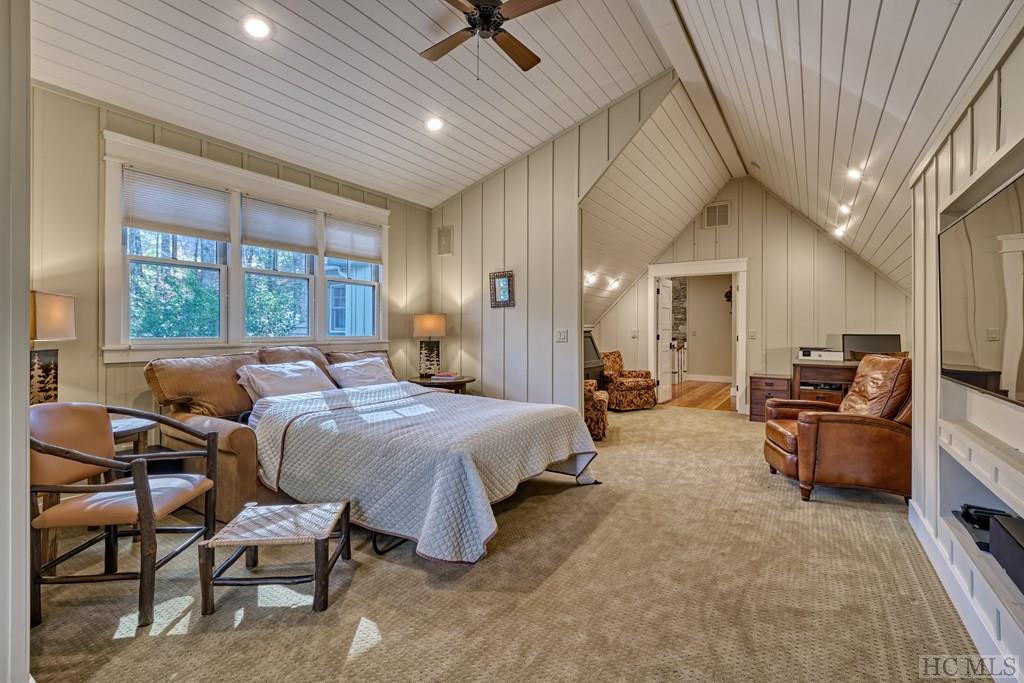 41 Racquet Club Drive
