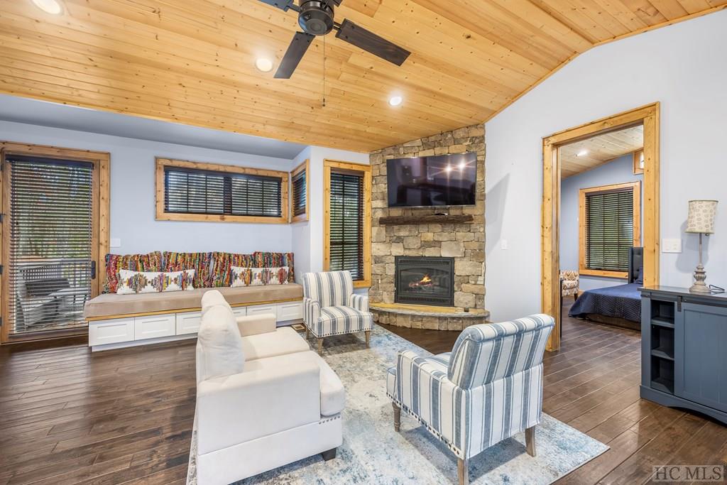 80 Branding Iron Drive