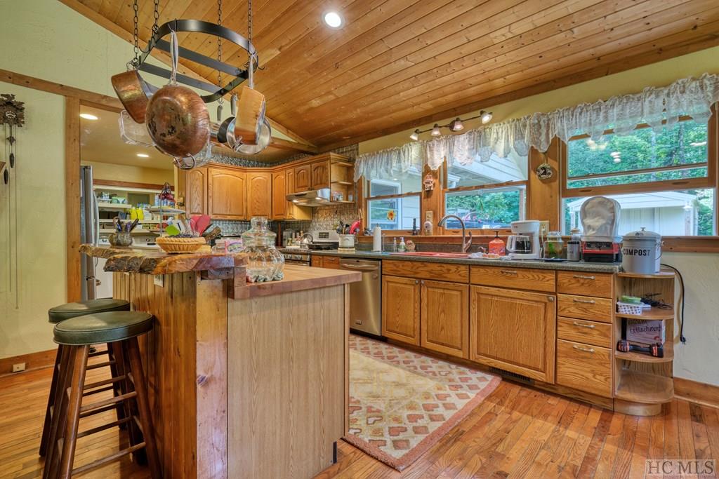 517 Zeb Alley Road