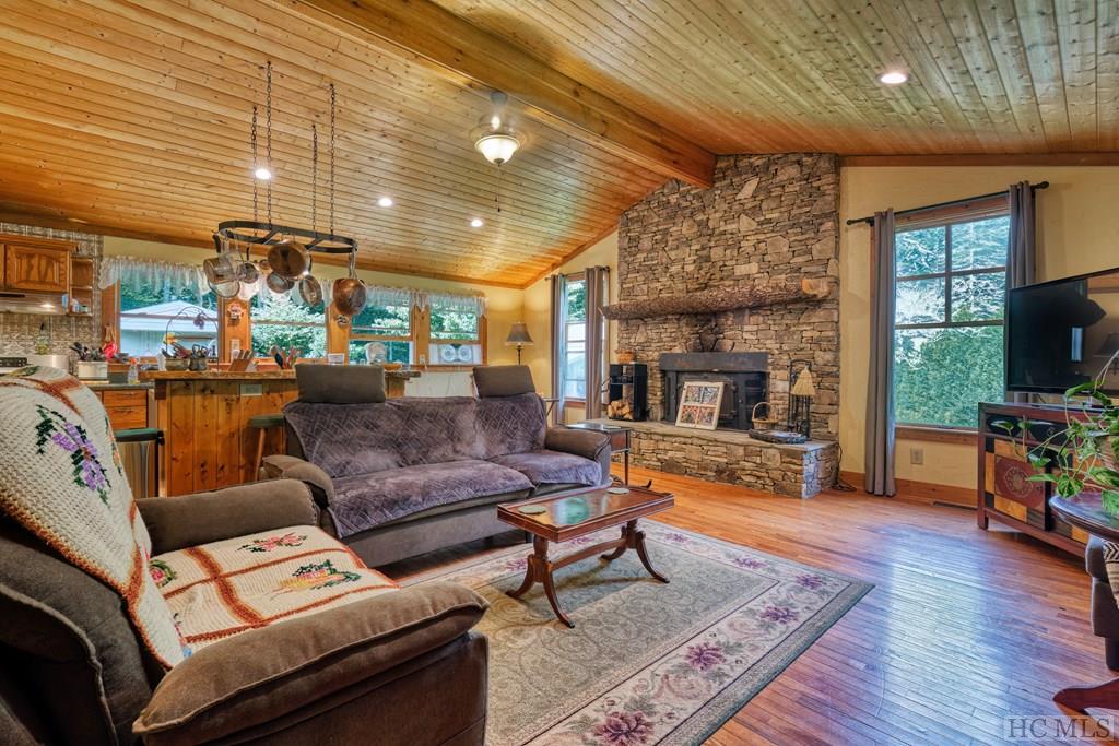 517 Zeb Alley Road