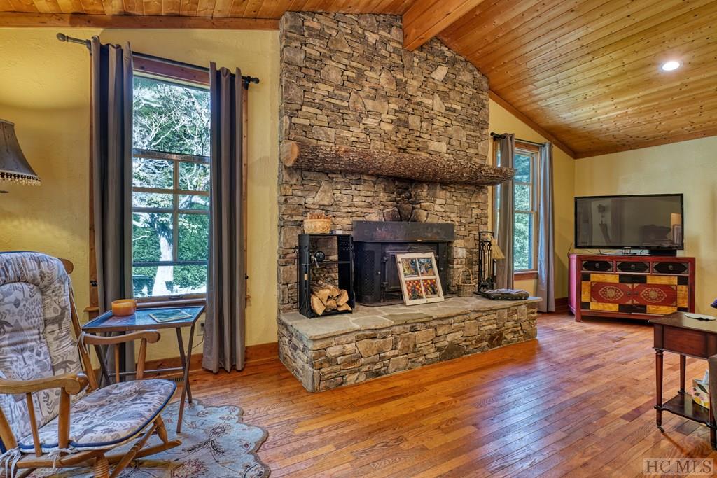 517 Zeb Alley Road