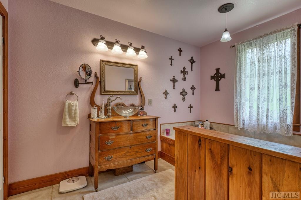 517 Zeb Alley Road