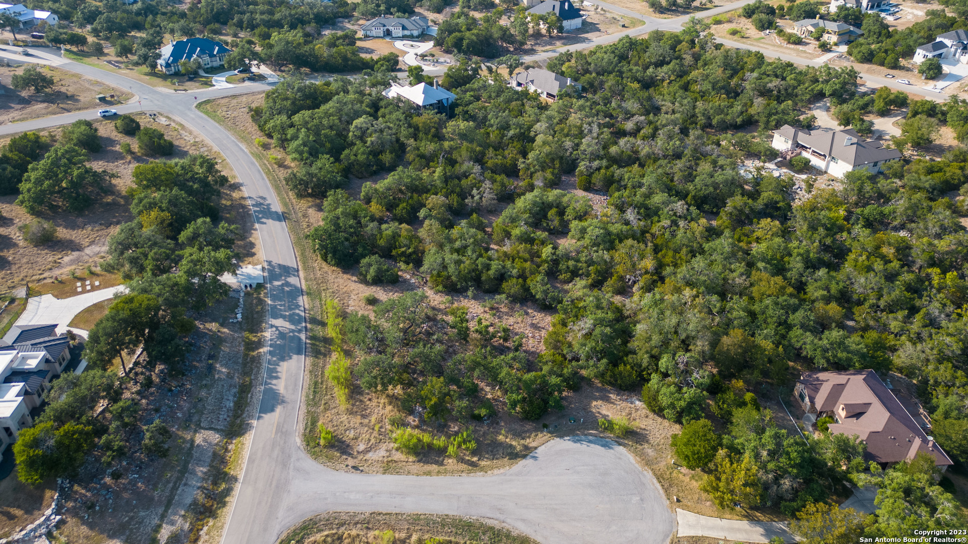 1009 Corto Cir