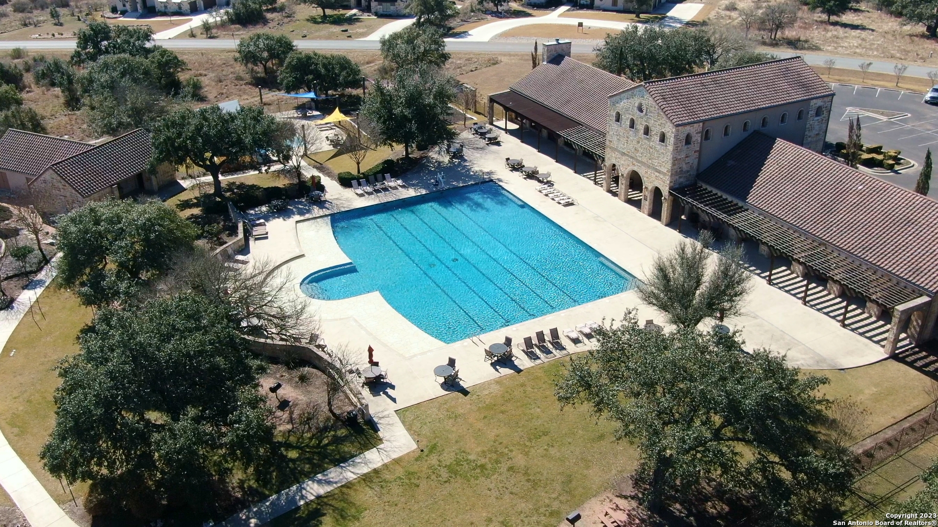 1009 Corto Cir