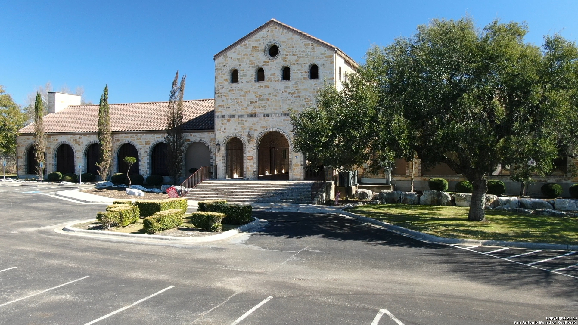 1009 Corto Cir