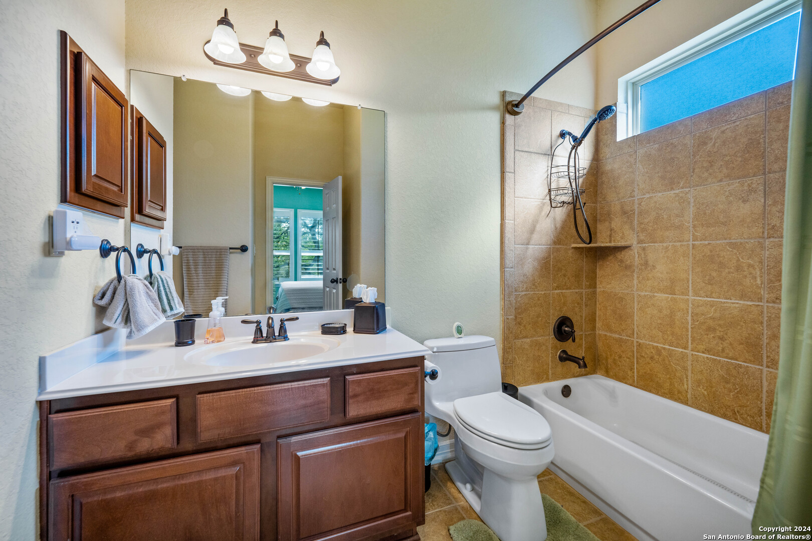 218 GRUENE HVN