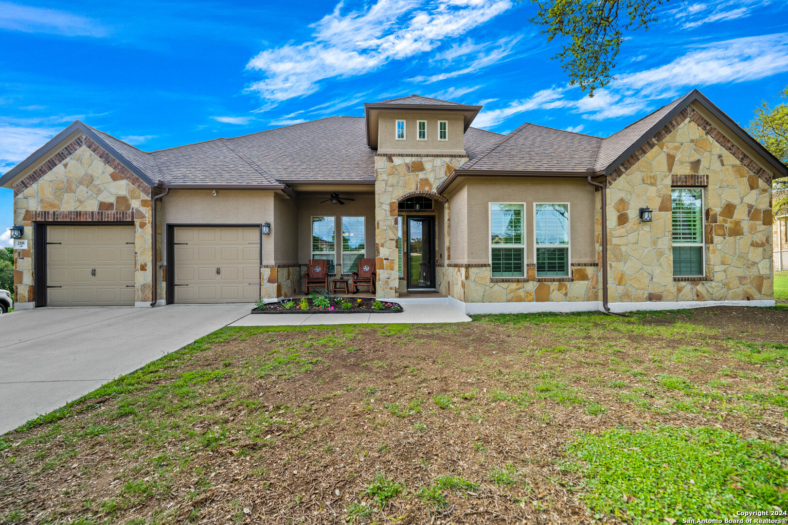 218 GRUENE HVN