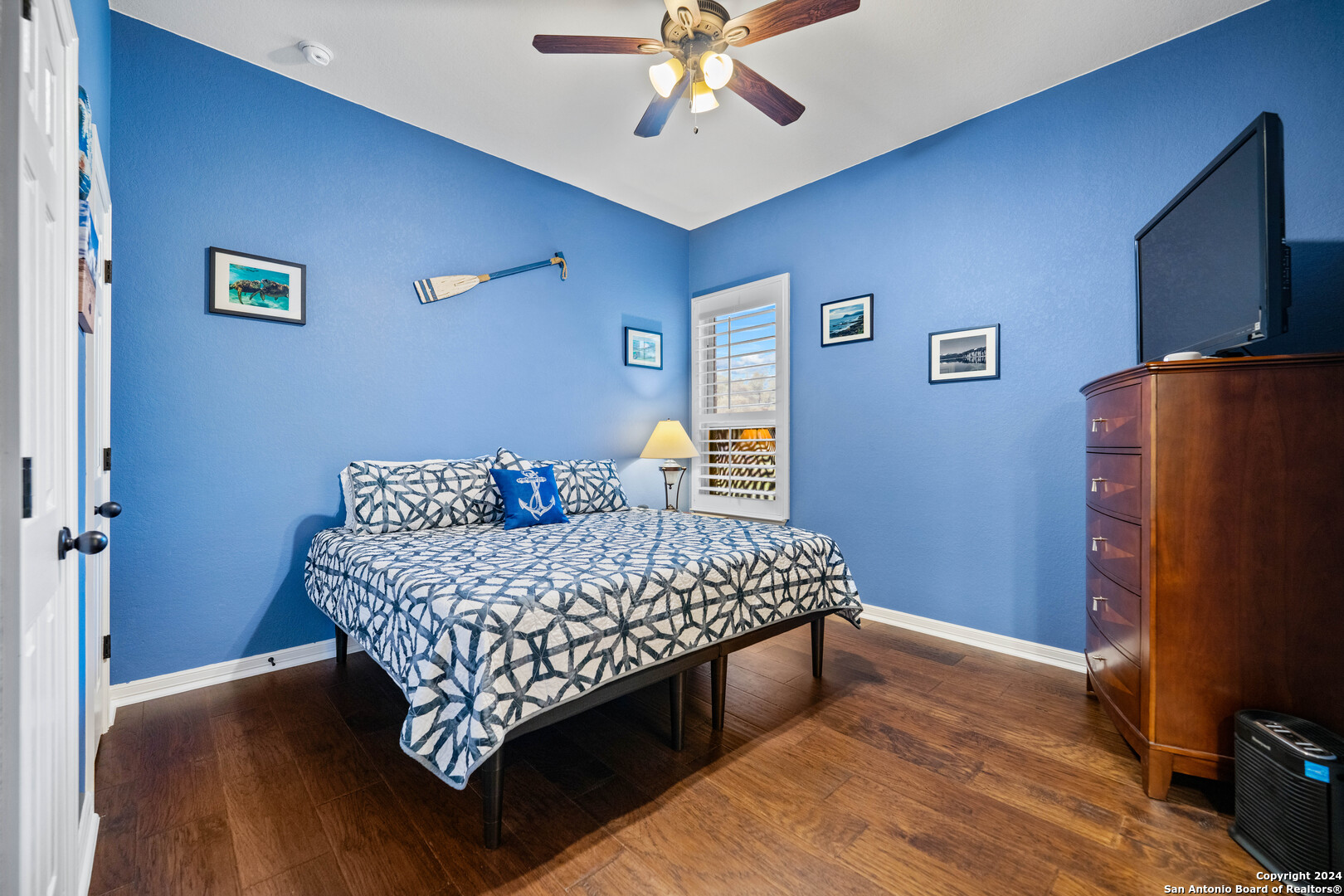218 GRUENE HVN
