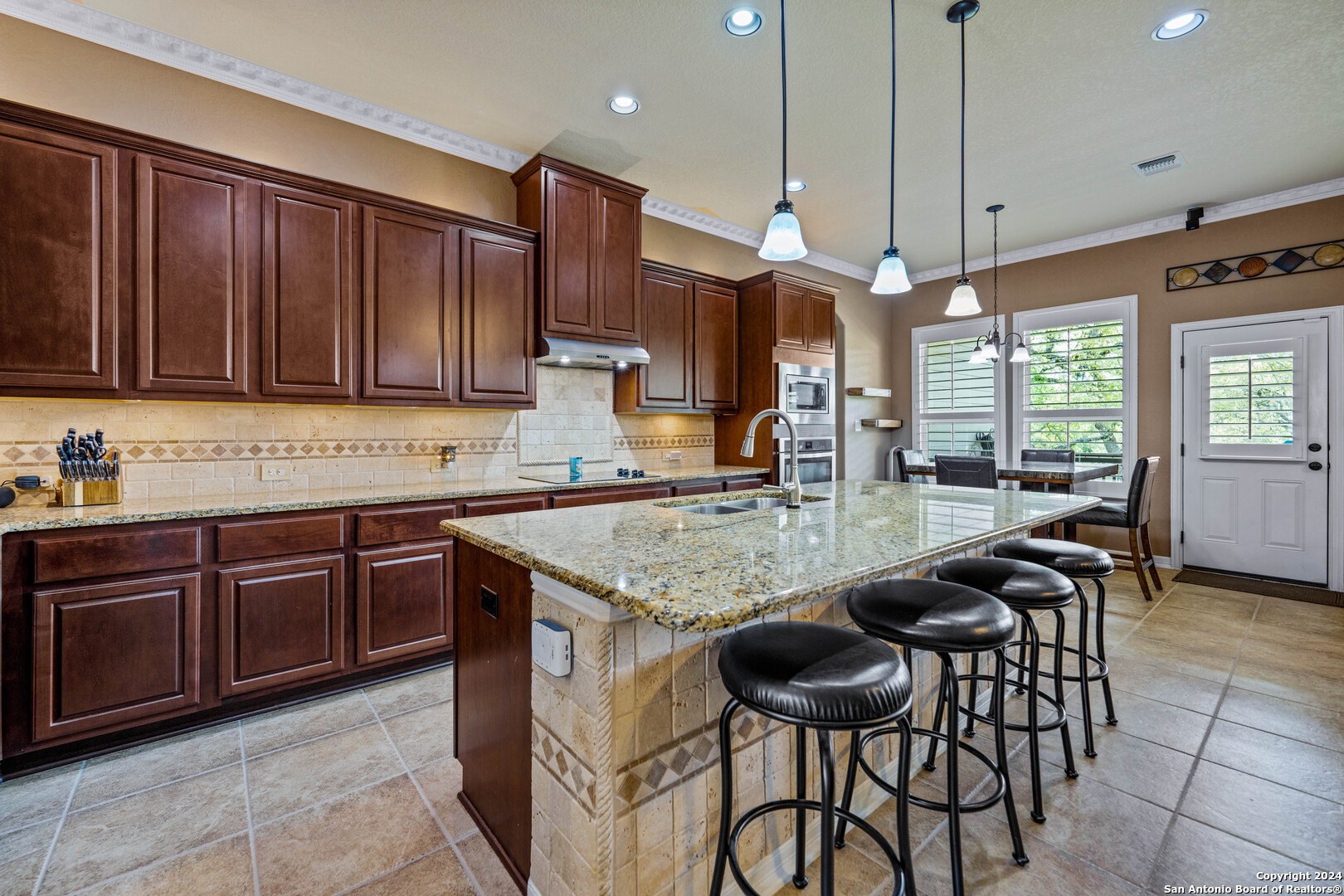 218 GRUENE HVN
