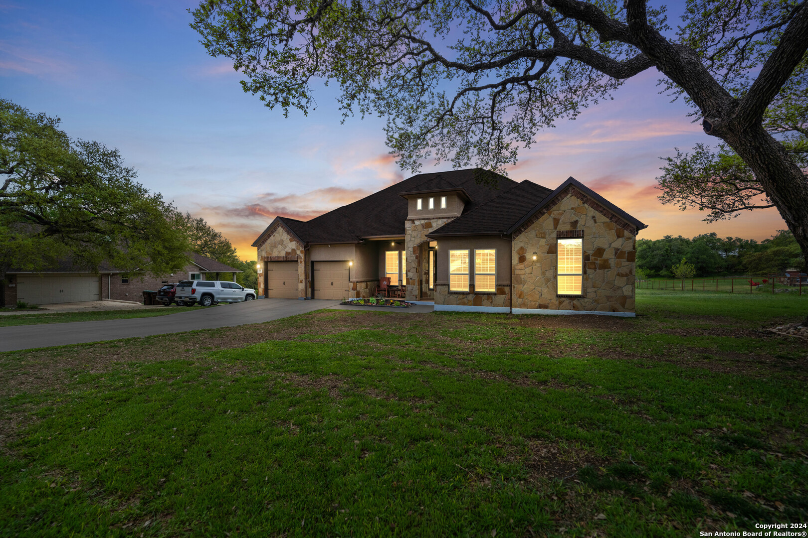 218 GRUENE HVN