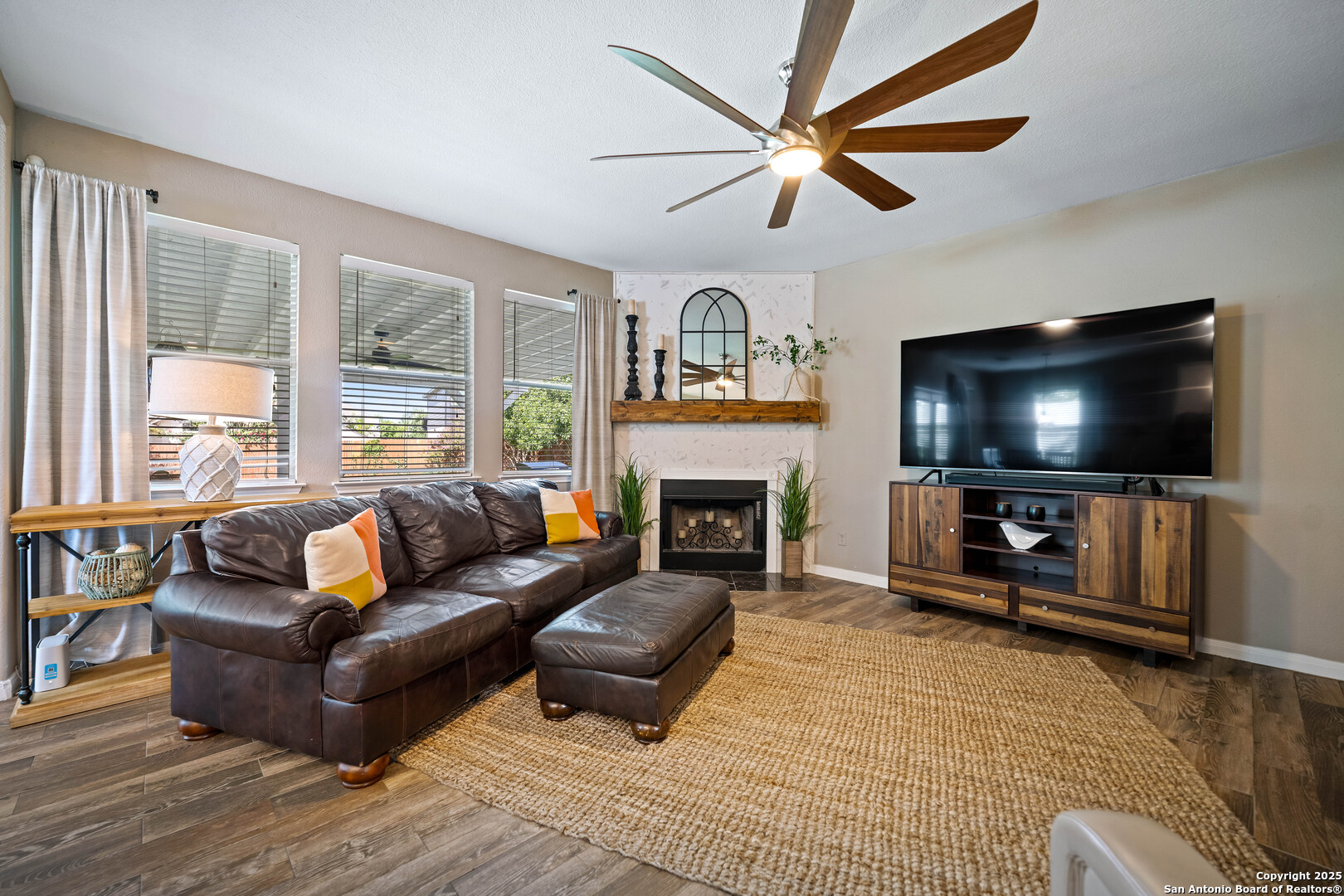 2154 Belvedere