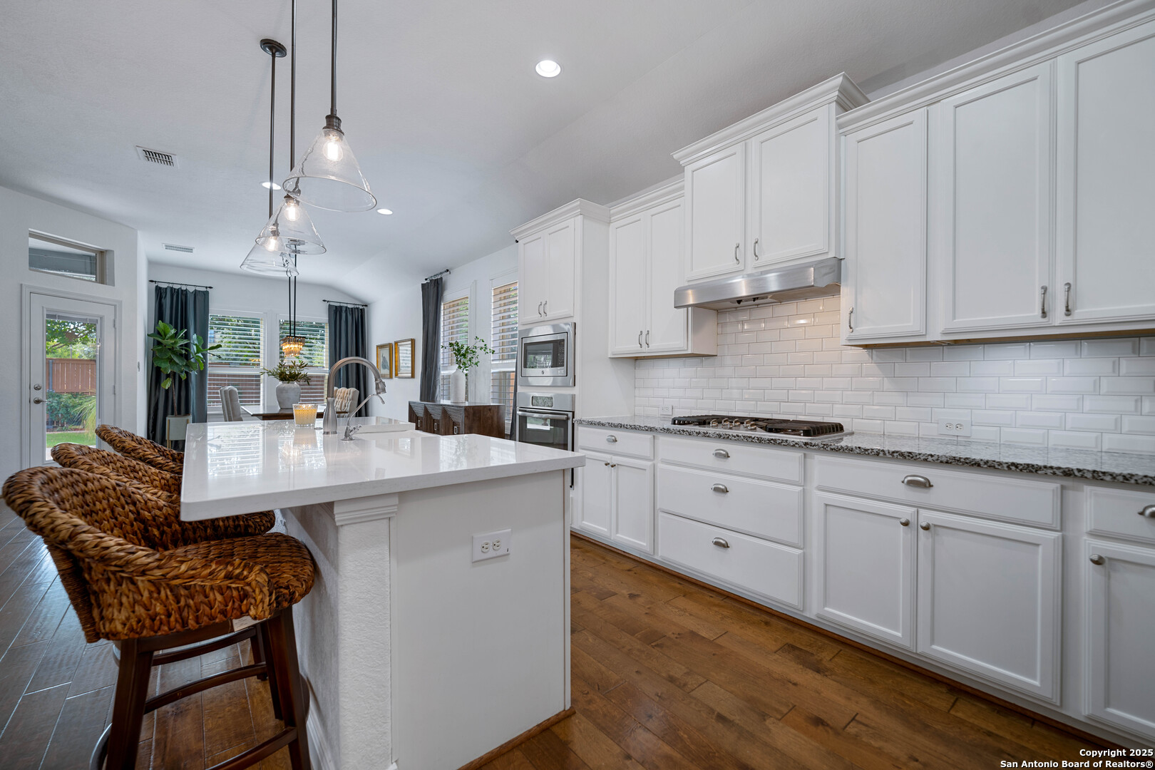 487 Mission Hill