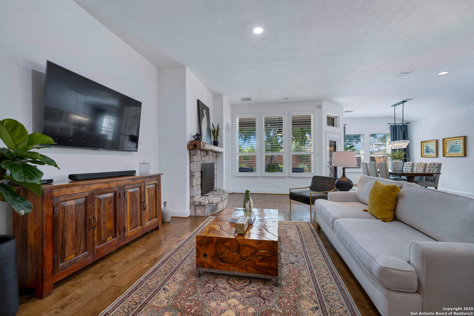 487 Mission Hill