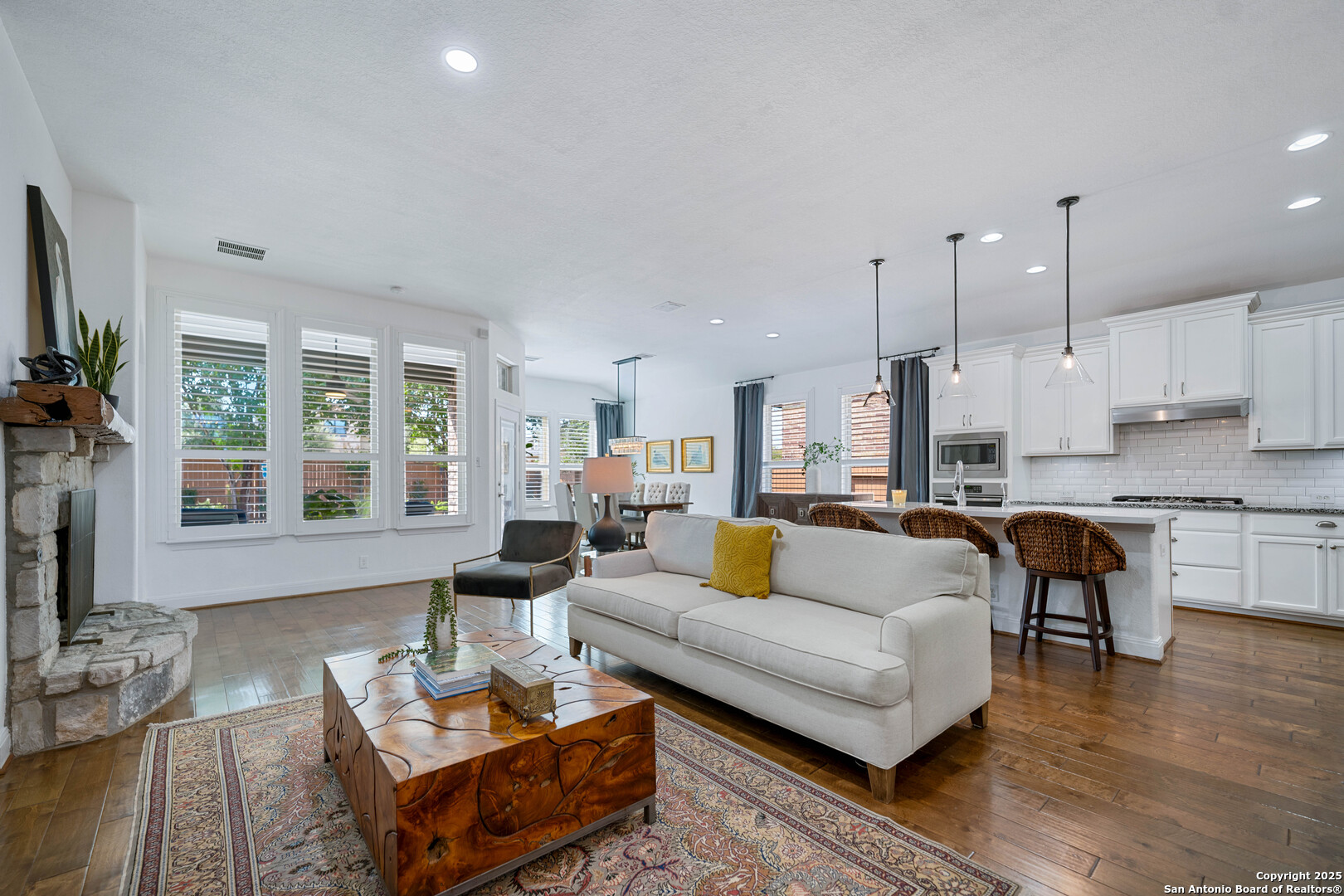 487 Mission Hill