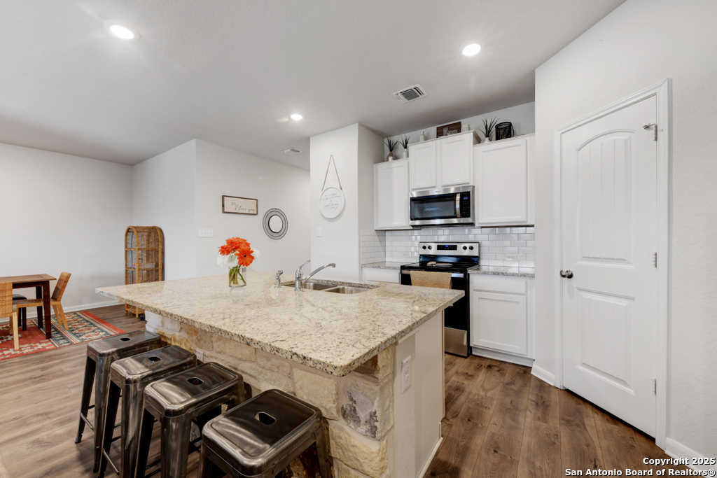 380 Huntsman Way